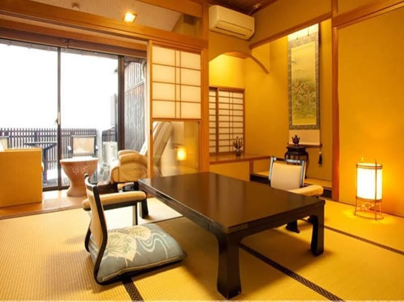 Ryokan Beniayu Nagahama  Exterior photo